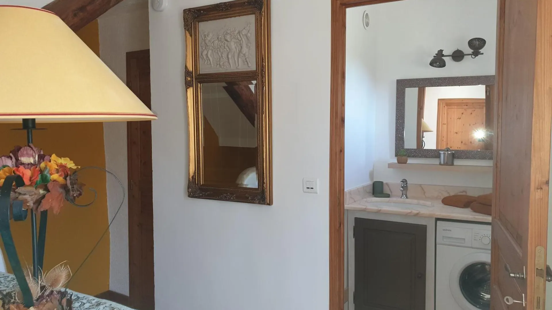 L'angélus, gîte de charme au coeur du vieux village de Sablet